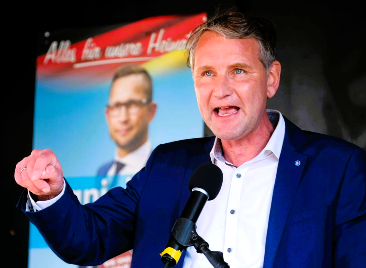Razzia bei AFD-Mann Höcke, es geht um Drogen - plötzlich klingelt die Kripo!