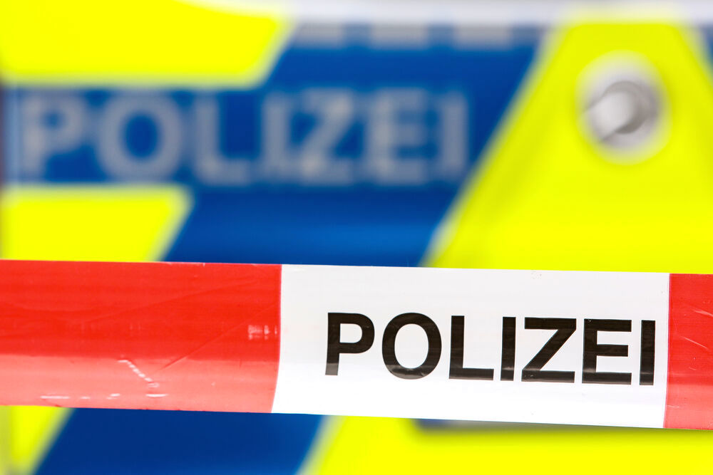 Dramatische Szenen in Hamburg - Mit Messerstichen übersäter Mann kriecht durchs Bahnhofsviertel!